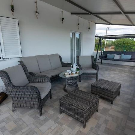 Kuca Za Odmor M&J Villa Benkovac Exteriör bild