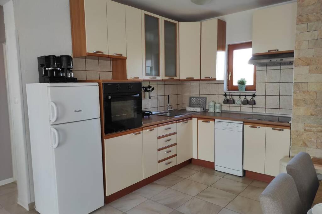 Kuca Za Odmor M&J Villa Benkovac Exteriör bild