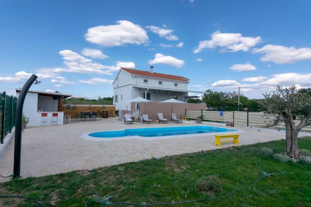 Kuca Za Odmor M&J Villa Benkovac Exteriör bild