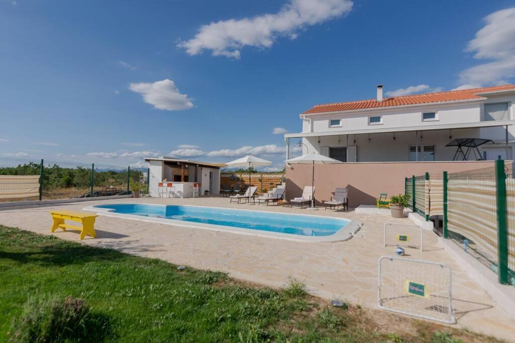 Kuca Za Odmor M&J Villa Benkovac Exteriör bild