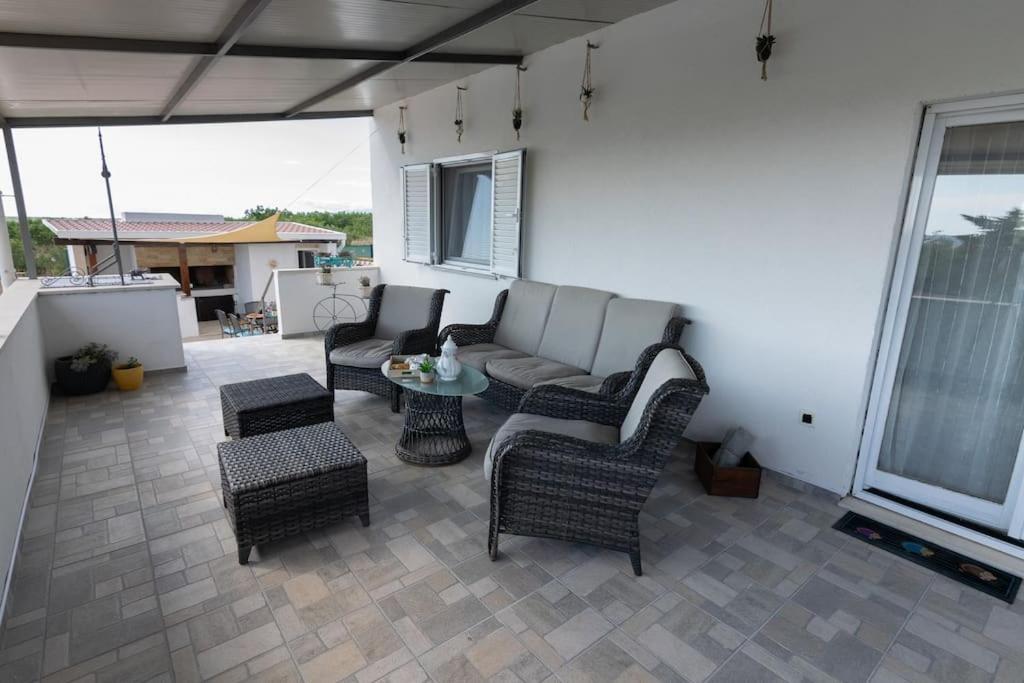Kuca Za Odmor M&J Villa Benkovac Exteriör bild