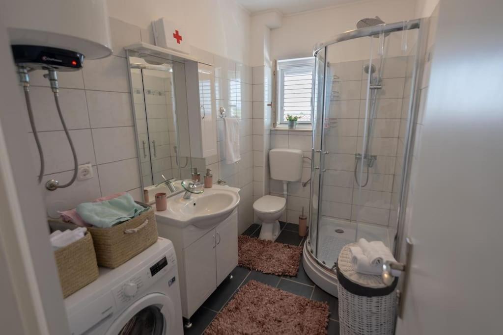 Kuca Za Odmor M&J Villa Benkovac Exteriör bild